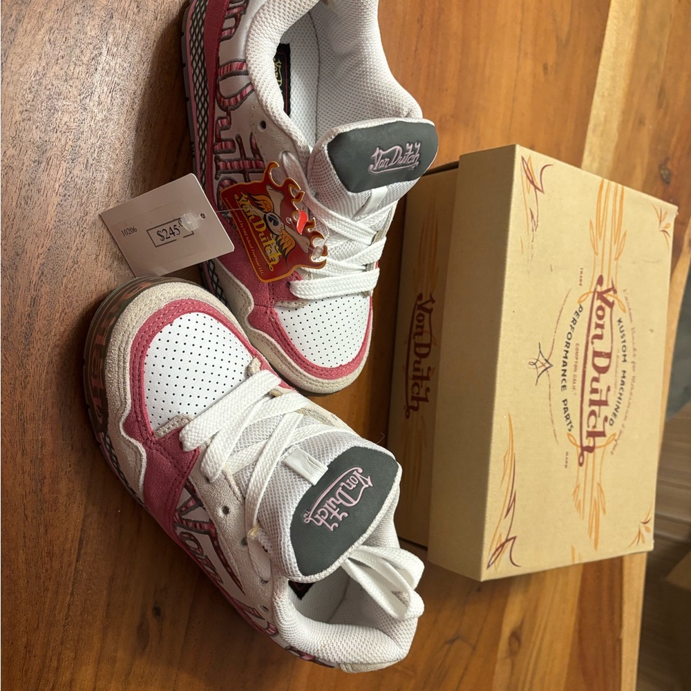 Von Dutch Kids Sneakers in White and Red